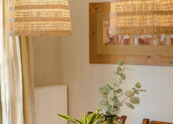 Oleanna - Elena Villa Svoronata