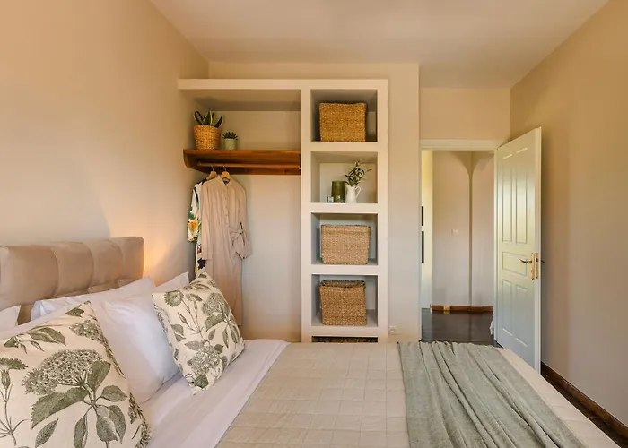 Oleanna - Elena Svoronata