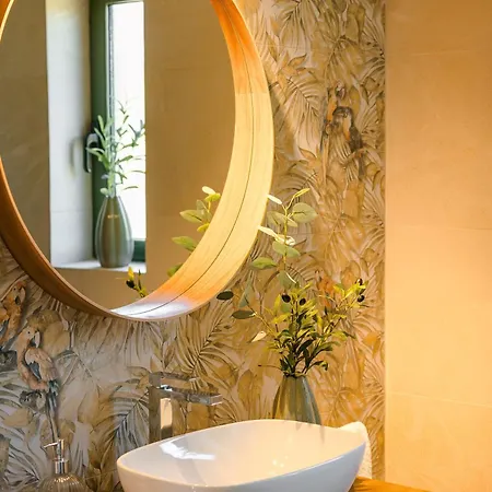 Oleanna - Elena Zvoronáta